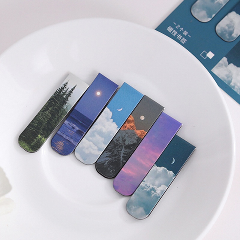 2pcs Fantasy Landscape Bookmar - Bookmark Magnetic Clip recensione e prezzo
