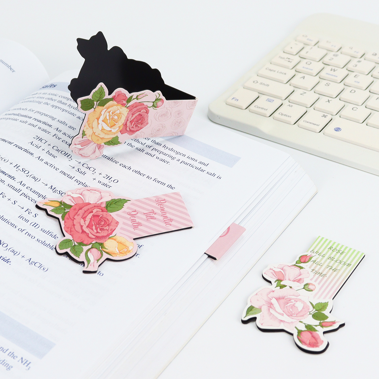 Pink Rose Blossom Alien Magnet - Bookmark Magnetic Clip recensione e prezzo